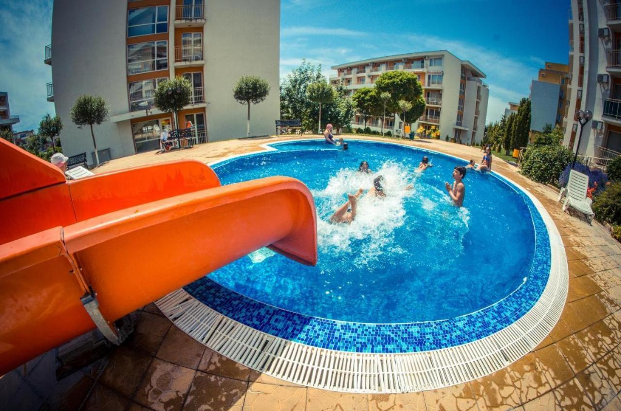 Beautiful Apartment Right By The Sea, Свети-Влас Экстерьер фото