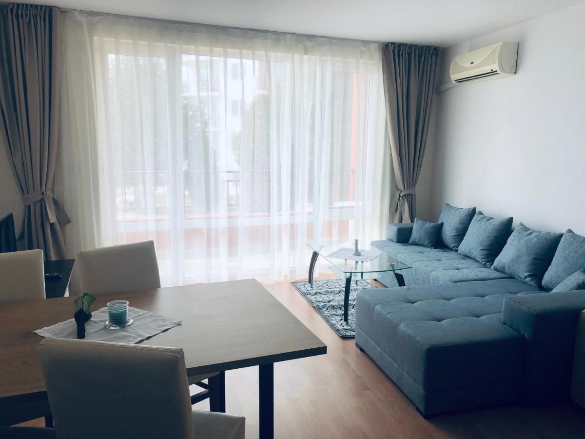 Beautiful Apartment Right By The Sea, Свети-Влас Экстерьер фото