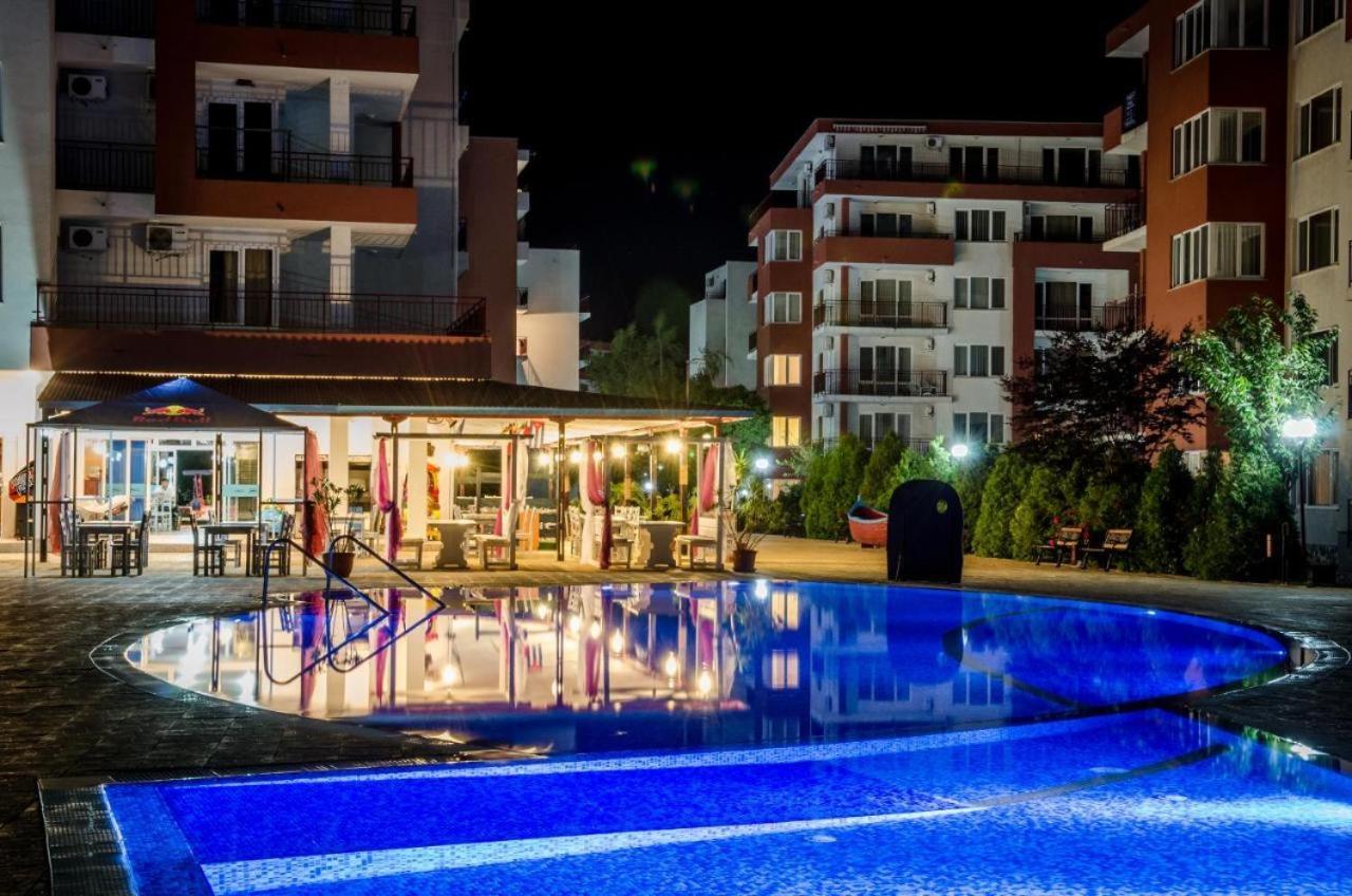 Beautiful Apartment Right By The Sea, Свети-Влас Экстерьер фото